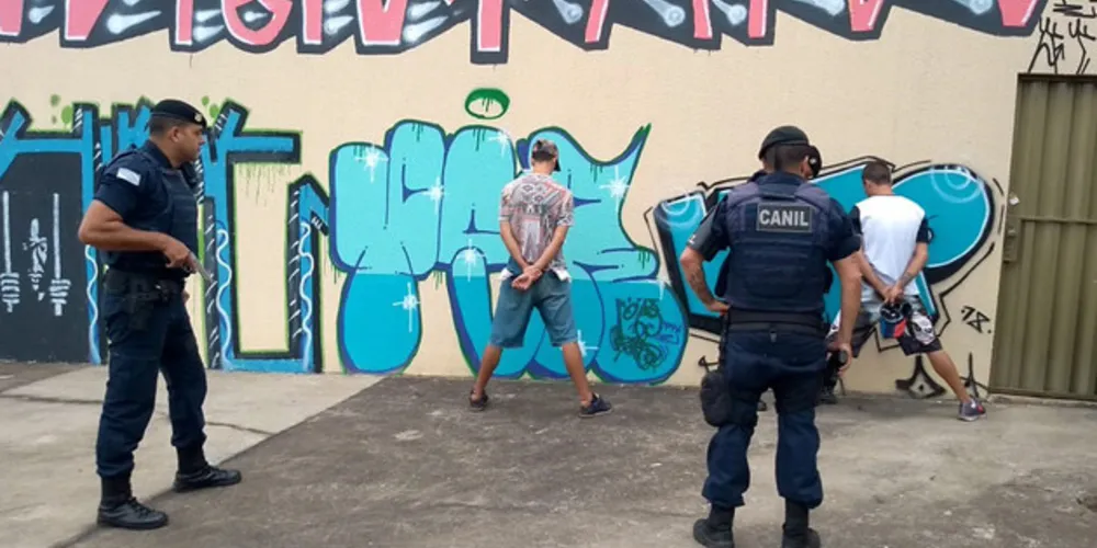 Agentes abordaram 65 apessoas 