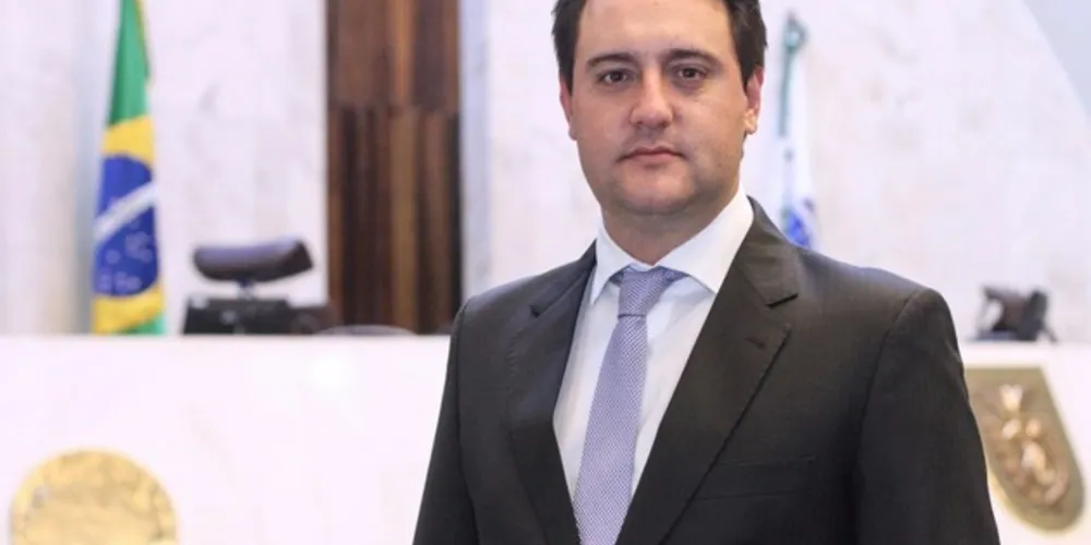 Governador vem à região pela primeira vez para assinar ordens de serviço. Investimentos somam R$ 18 milhões