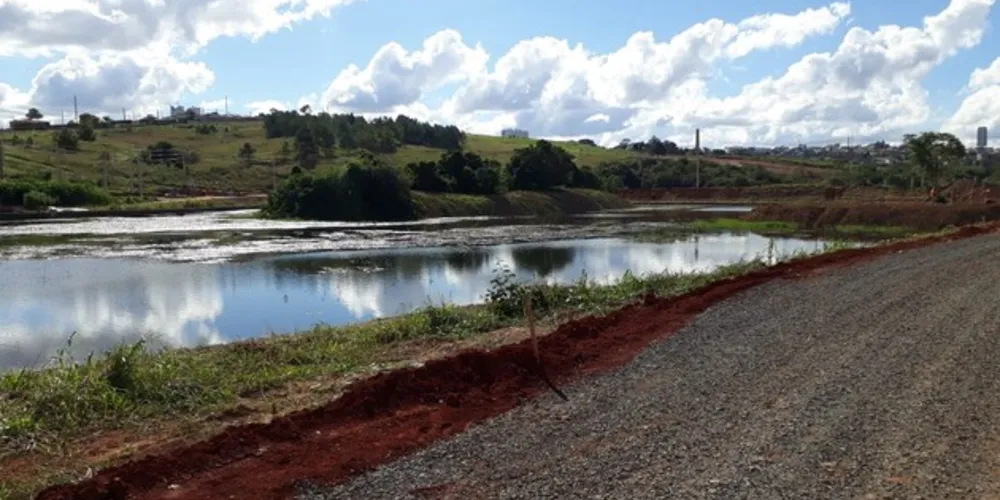 Imagem ilustrativa da imagem Começam obras da pista de caminhada no Parque de Olarias