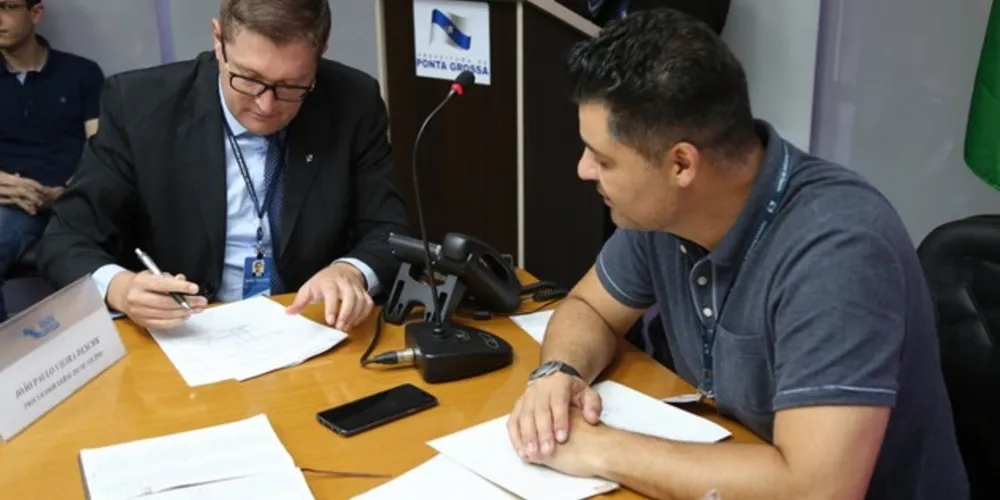 Lei foi sancionada na manhã de segunda-feira em cerimônia no gabinete do prefeito