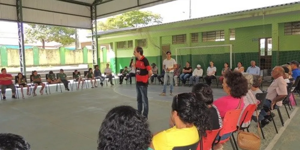Projeto promove encontros com troca de histórias entre pessoas de diversas idades