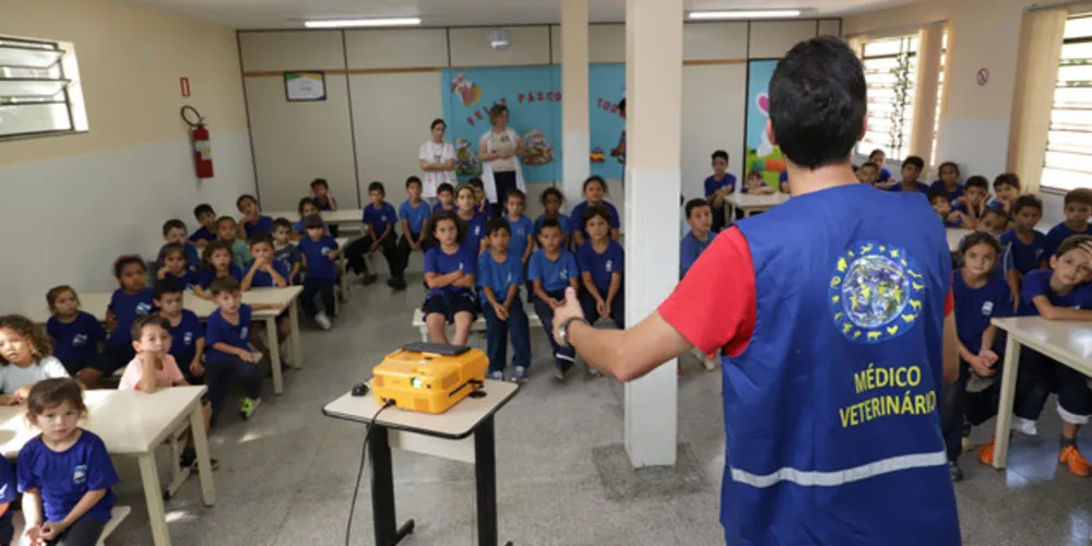As palestras foram elaboradas para as crianças entre quatro e 10 anos.