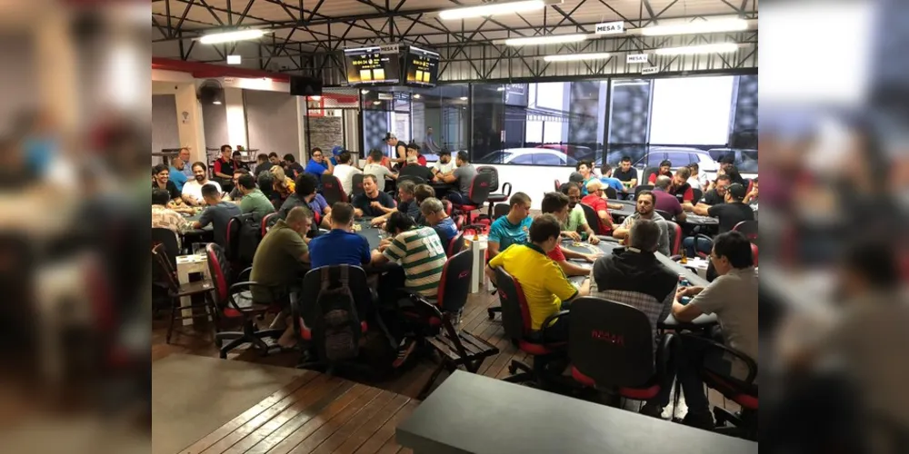 Primeira etapa recebeu mais de 80 jogadores no Araxá Poker Clube