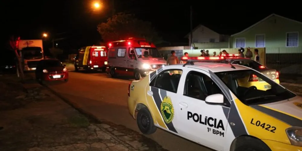 Vítima foi levada em estado grave ao HU; autor não foi encontrado