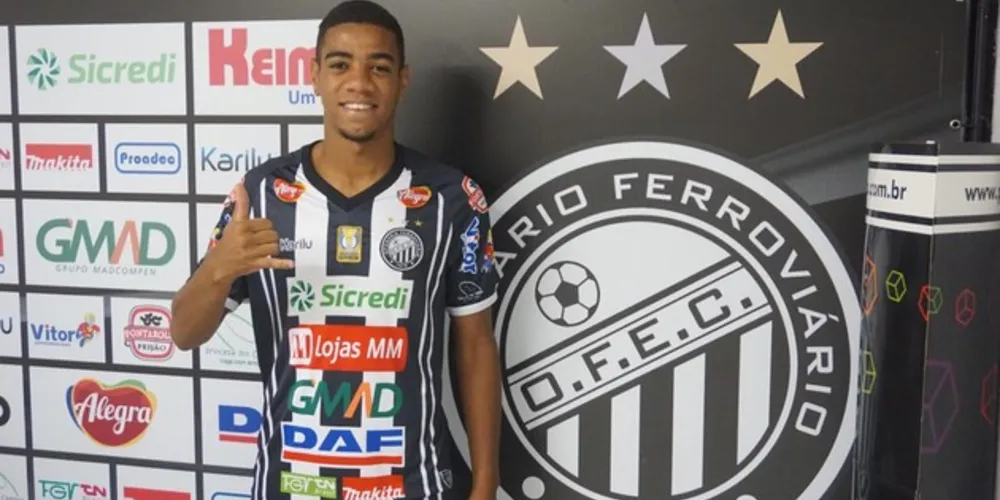 Uillian chega ao clube como opção para o ataque de Gerson Gusmão