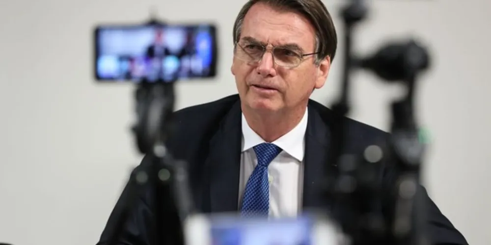 Imagem ilustrativa da imagem Bolsonaro retoma conversas com partidos nesta terça-feira