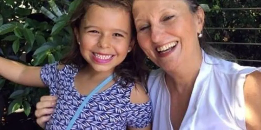 Lucia Neves e a neta, Julia Neves Aché, de 7 anos, estão entre as vítimas
