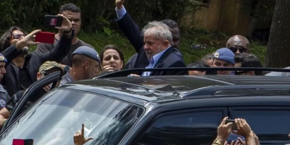 Ex-presidente foi condenado a 12 anos e um mês de prisão pelo TRF-4 por lavagem de dinheiro e corrupção passiva