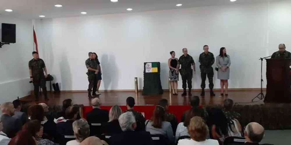 Solenidade de posse do general de Brigada Márcio de Souza Nunes Ribeiro aconteceu no quartel do 3º RCC