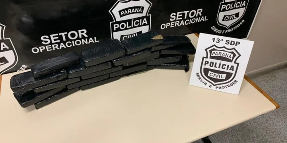 Droga estava com adolescente de 17 anos que foi apreendido na rodoviária