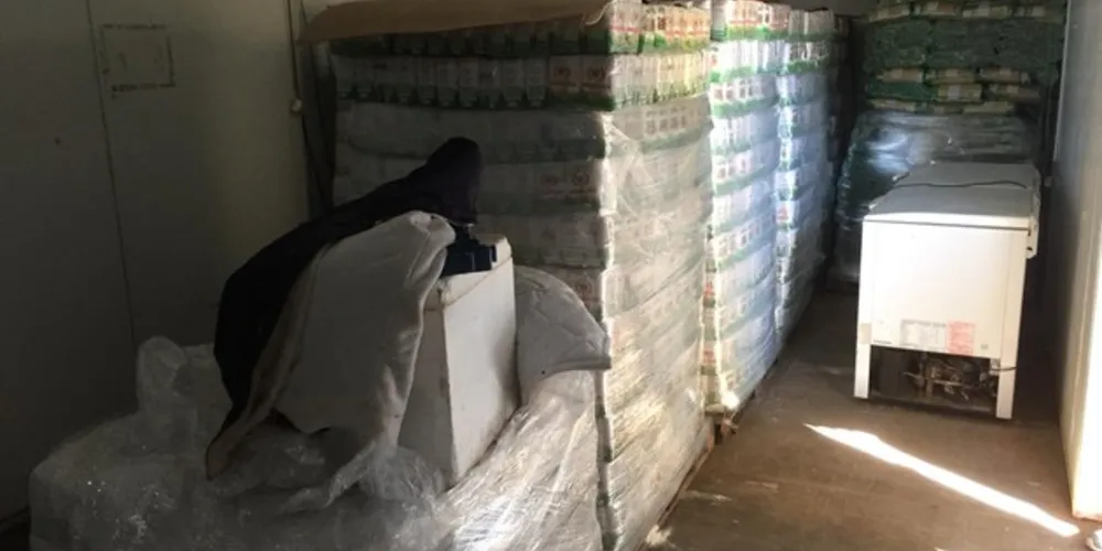 Polícia investiga origem dos produtos e responsável pela carga pode responder por receptação qualificada