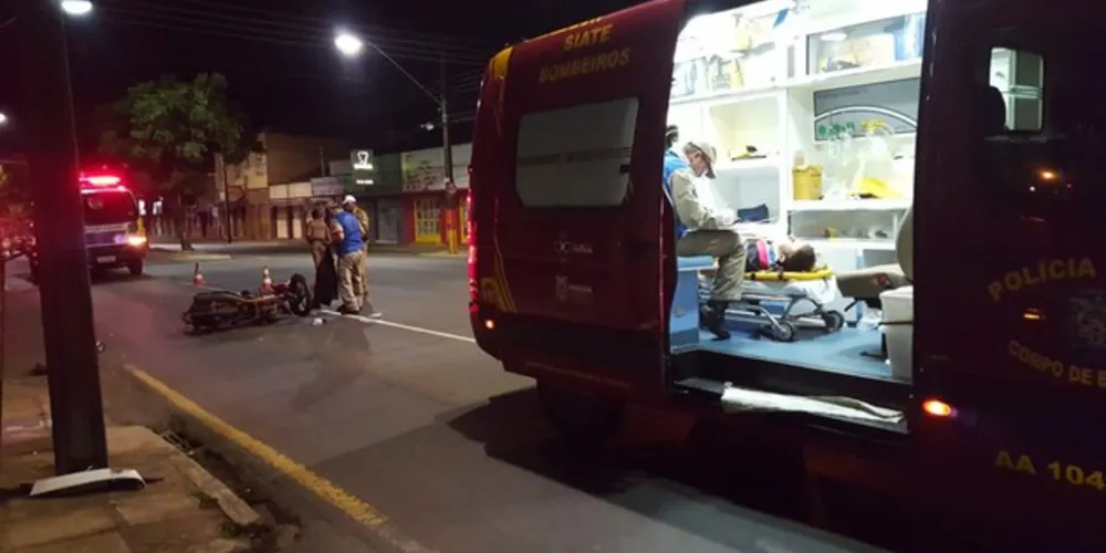Acidente ocorreu às 23h55 desta sexta-feira (19)