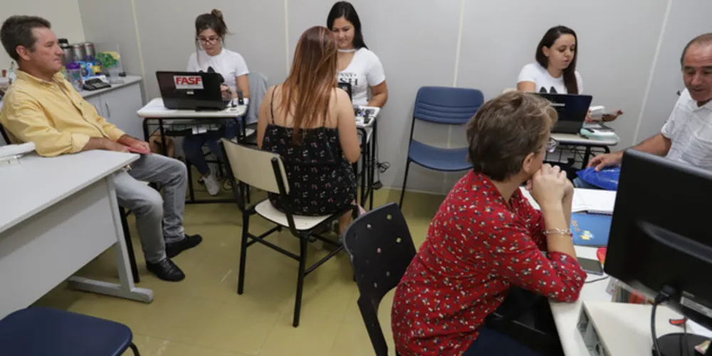 Atendimento na Sala do Empreendedor ocorre das 12h às 17 horas
