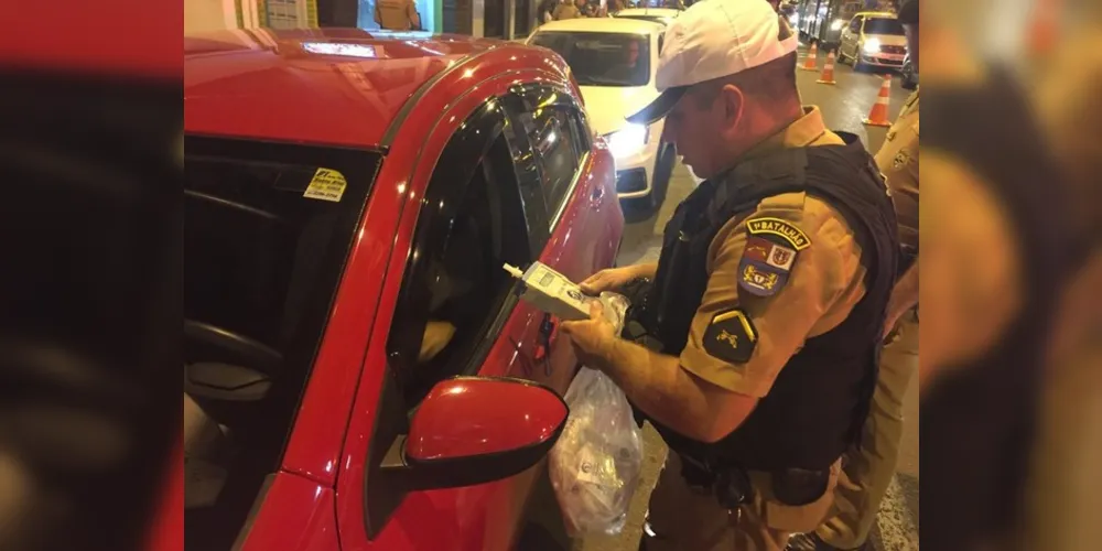 20 veículos foram recolhidos ao pátio da Polícia Militar