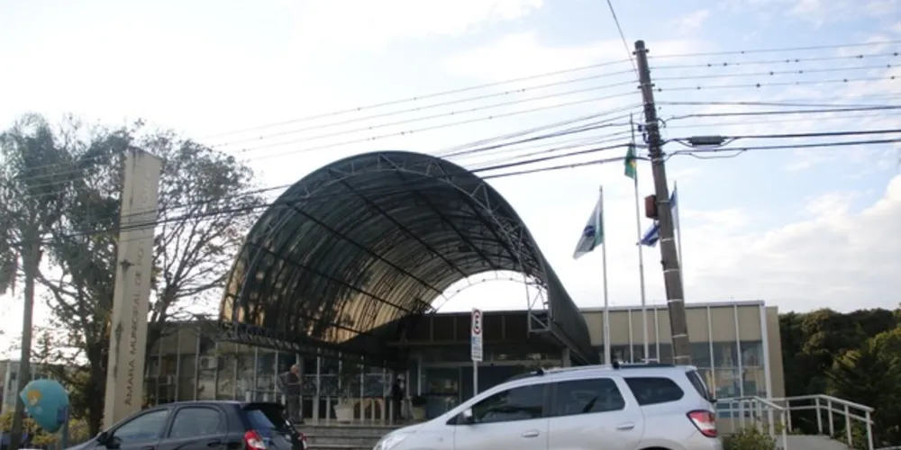De acordo com o que foi deliberado na Acipg, não há necessidade de a câmara municipal hoje ter 23 vereadores