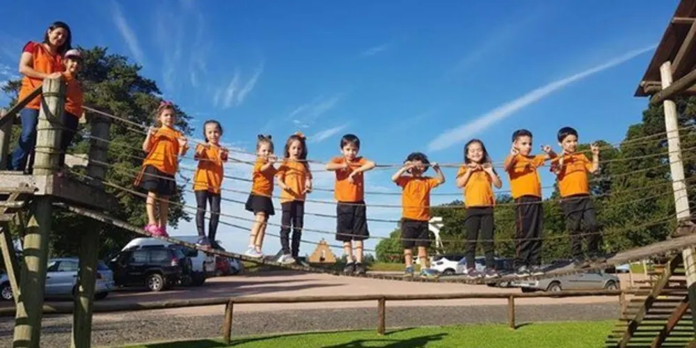 Imagem ilustrativa da imagem Visita ao Parque Histórico resgata educação do passado
