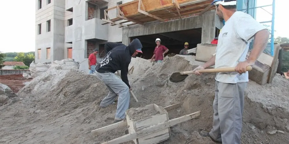 Construção Civil foi destaque em março