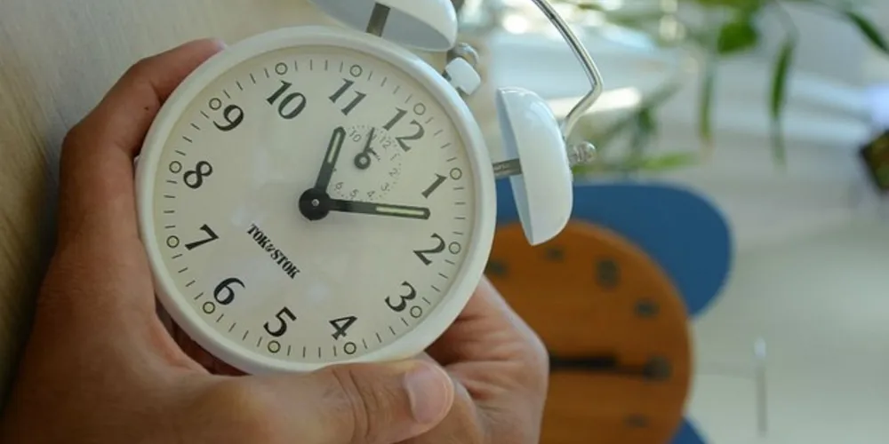 Em vigor desde 1931, mudança de horário era estratégia para economizar energia