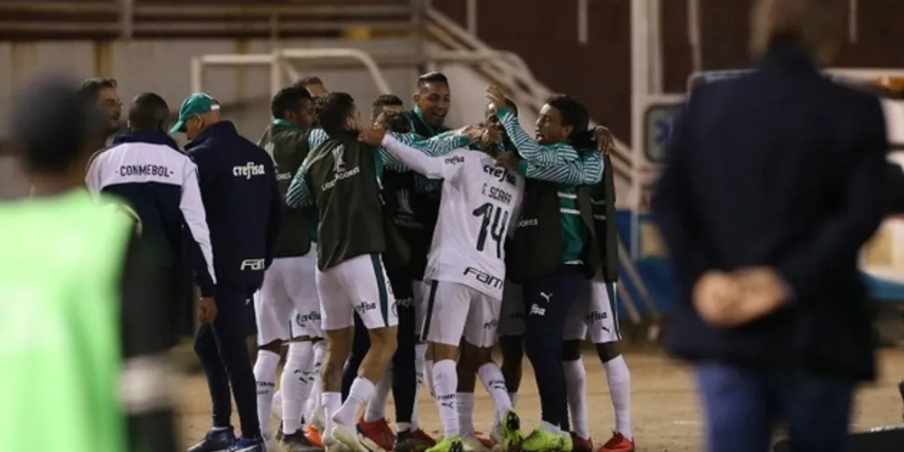 Com goleada por 4 a 0 fora de casa, Palmeiras garante vaga nas oitavas de final da Libertadores