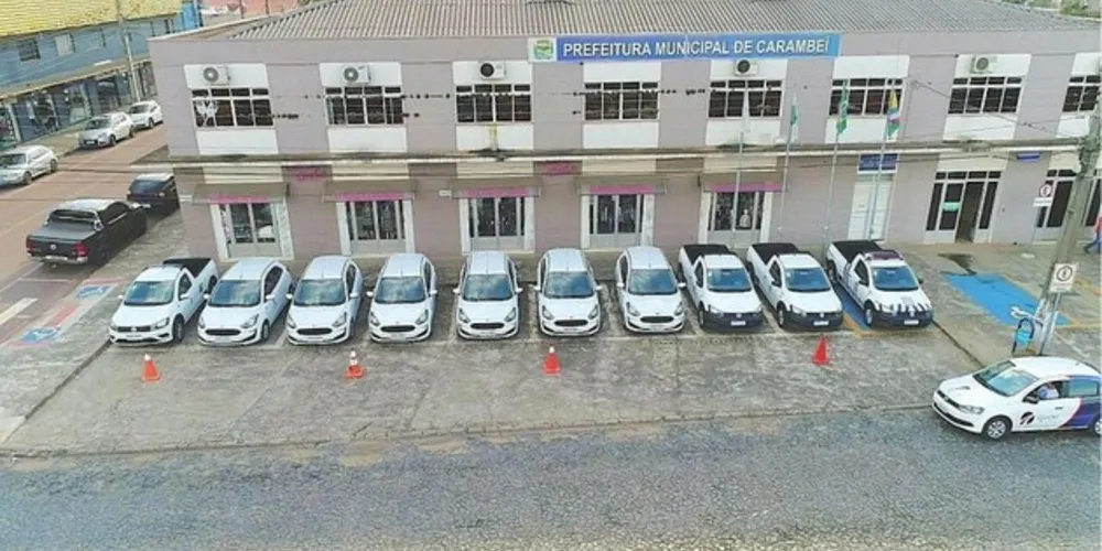 Entrega foi realizada pelo prefeito Osmar Blum nesta sexta-feira (26)