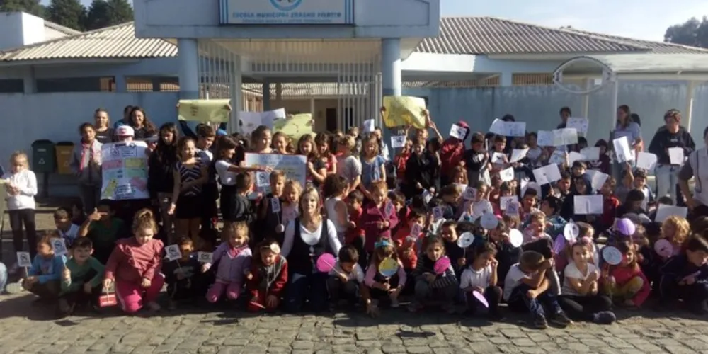 Imagem ilustrativa da imagem Escola de Rebouças realiza campanha contra a dengue