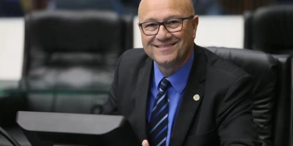 Imagem ilustrativa da imagem Deputado propõe que
Conseg receba crédito do Nota Paraná