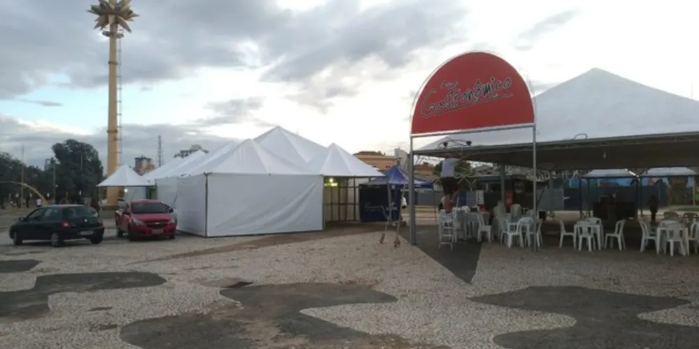 Feira ocorre no Parque Ambiental