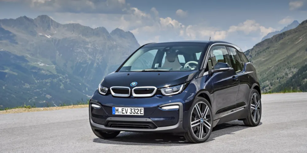 Conjunto motriz inclui uma unidade elétrica BMW eDrive capaz de gerar 125 kW (170 cv)