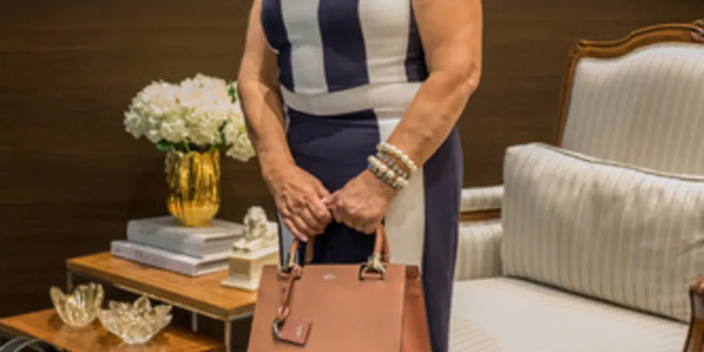 FELICITAÇÕES - A empresária Vera Lucia Agottani Cury receberá os cumprimentos pela troca de idade, na próxima quinta-feira (9). Mãe, esposa e avó dedicada, Vera é exemplo de amor incondicional a sua família. Da coluna RC os votos de alegrias e sucesso. 