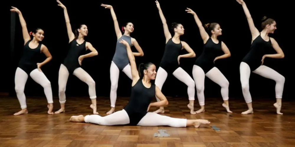 Pela primeira vez a Escola Municipal de Dança de Tibagi apresenta balé de repertório e coreografias solos