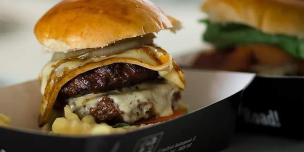 Burguer Day terá lucro revertido para Erick Moisés, morador de Campo Largo