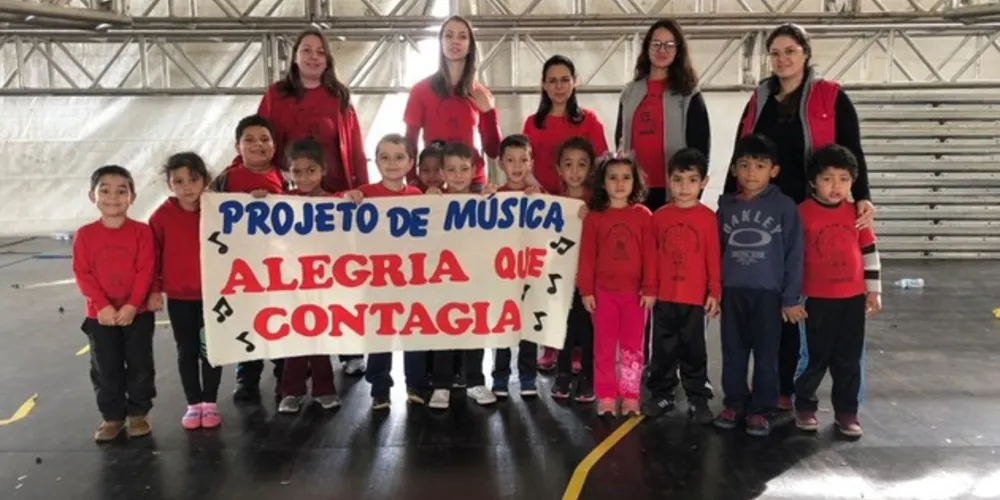 Atividade procura trabalhar estilos, músicas, danças e ritmos, com atividades que despertam a curiosidade e sensibilidade dos alunos