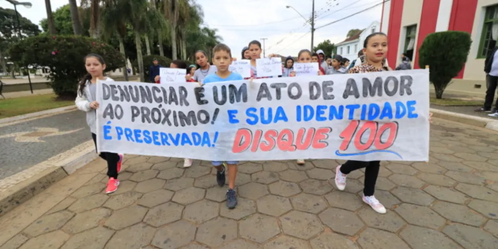 O Combate  ao Abuso Sexual de Crianças e Adolescentes é celebrado no dia 18 de maio