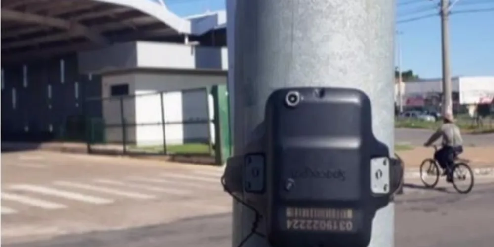 Equipamento pertence a um preso que cumpre pena em regime semiaberto por furto e roubo