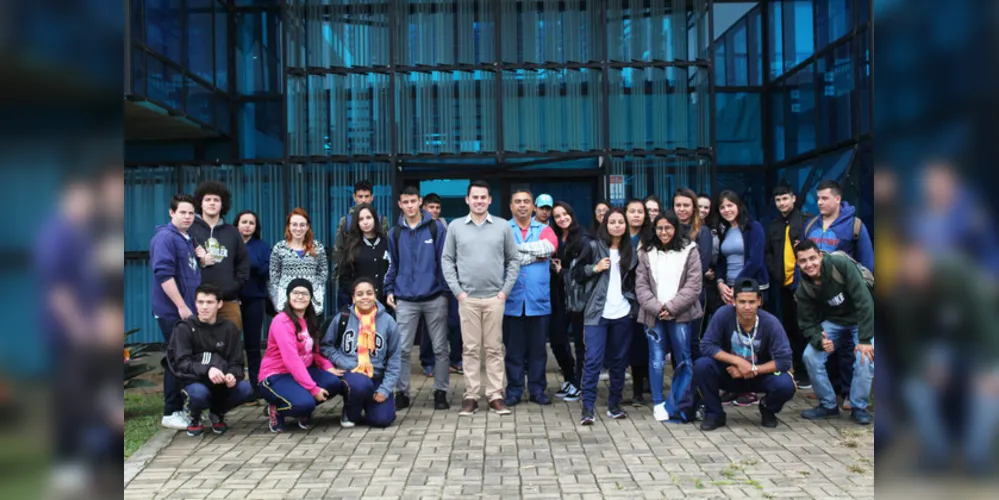Atividade ocorreu nesta segunda-feira pela manhã com os alunos do Ensino Médio