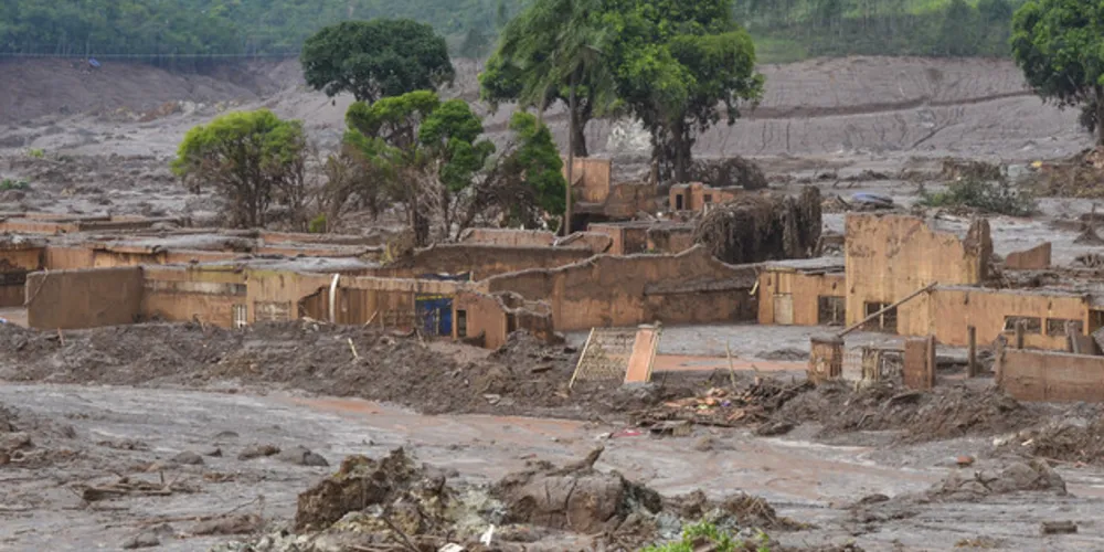 Imagem ilustrativa da imagem Primeiras 100 casas marcam nova fase das obras em Mariana