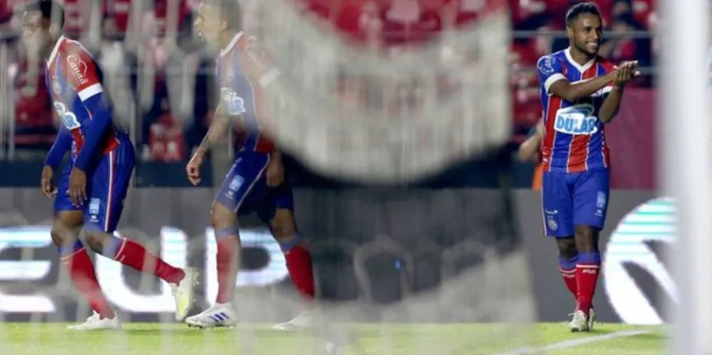 Gol da vitória foi marcado por Elber e garante vantagem ao Bahia
