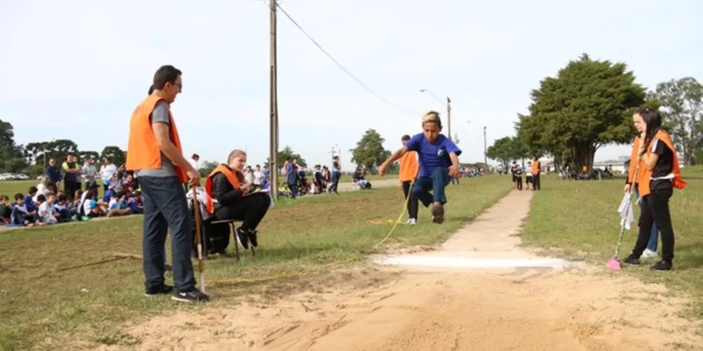 Atletismo movimenta disputa dos Jogos Estudantis Municipais