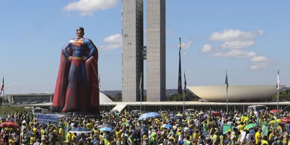 Imagem ilustrativa da imagem Atos em apoio ao
governo ocorrem 15 estados e DF