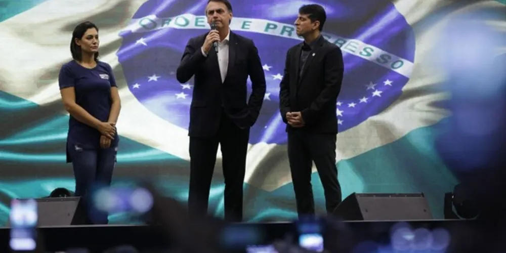 Imagem ilustrativa da imagem Bolsonaro diz que atos são ‘em defesa do futuro
da nação’