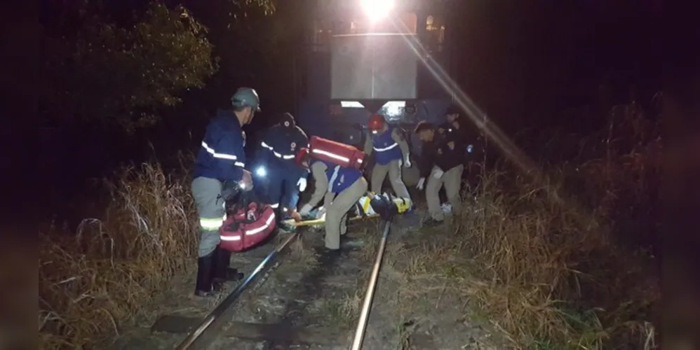 Vítima teve a perna esquerda amputada e ainda não foi identificada