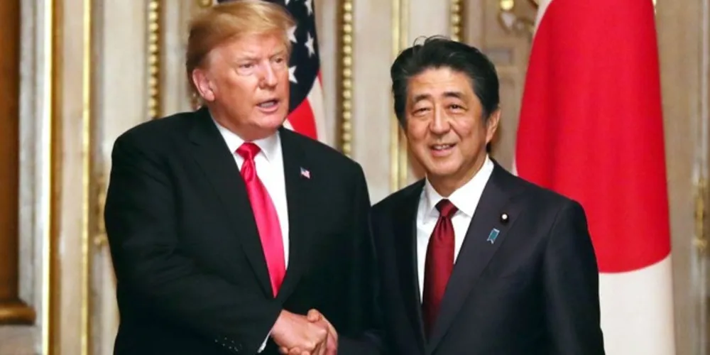 Imagem ilustrativa da imagem Trump se reúne em Tóquio com premiê japonês