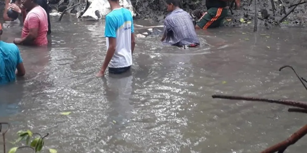 Amigos do cantor Gabriel Diniz estiveram no local do acidente e o reconheceram entre os corpos que foram encontrados