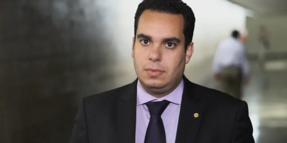 Imagem ilustrativa da imagem Deputado paranaense
vê reforma como ‘obrigação’