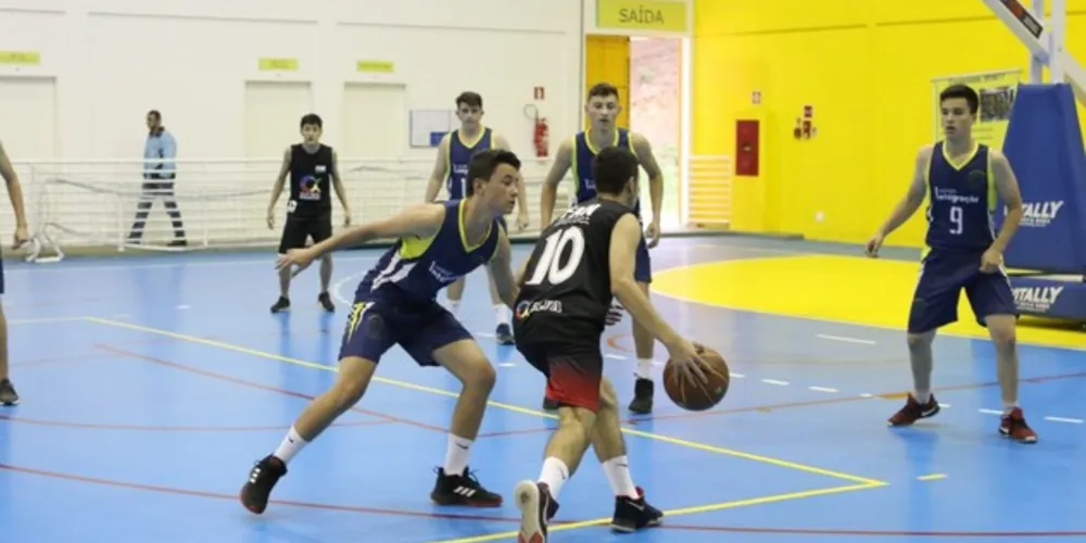 Colégio Sagrada Família, Positivo, Sepam, Lobo e Santa Teresinha conquistaram os títulos nas modalidades masculina e feminina