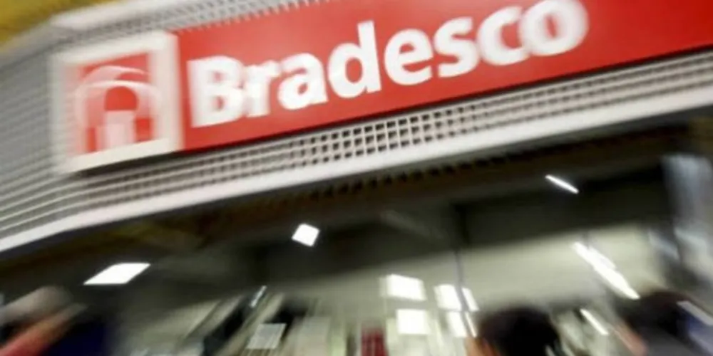 Imagem ilustrativa da imagem Justiça pede prisão
de gerentes de banco por esquema de R$1 bi
