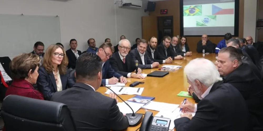 Interesse foi demonstrado em reunião realizada nessa quarta-feira (29), com a presença do prefeito, vice-governador, diretores da empresa e da embaixadora do país