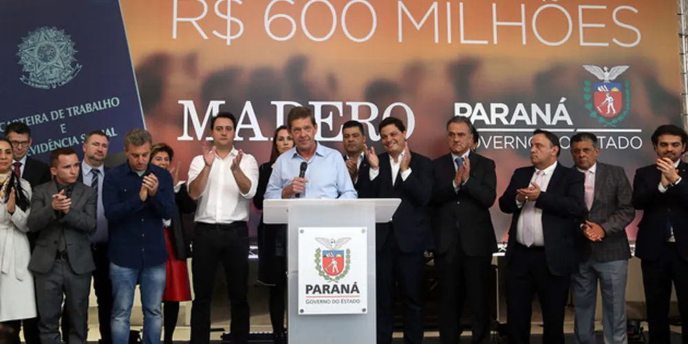 Assinatura ocorreu na tarde desta quarta-feira (29)