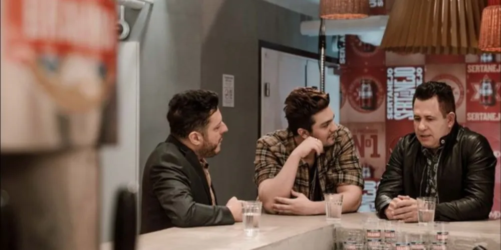 A convite de Brahma e VillaMix, Jorge & Mateus, Xand Avião, Bruno & Marrone e Luan Santana se reúnem em reality produzido em um formato inédito no Brasil para decidir o mais novo astro sertanejo do país
