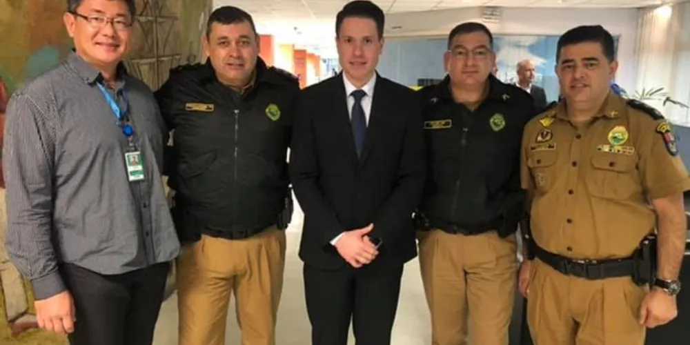 Portos do Paraná receberam 26 oficiais, alunos do Curso Superior de Polícia, da Academia Policial Militar